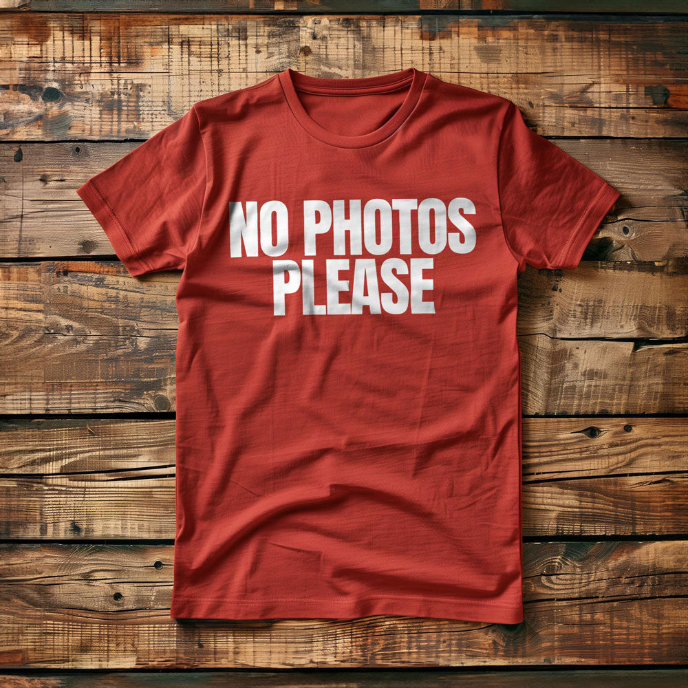 No Photos Please T-Shirt – Regular Red